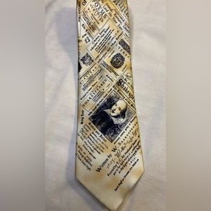 Men’s silk tie.